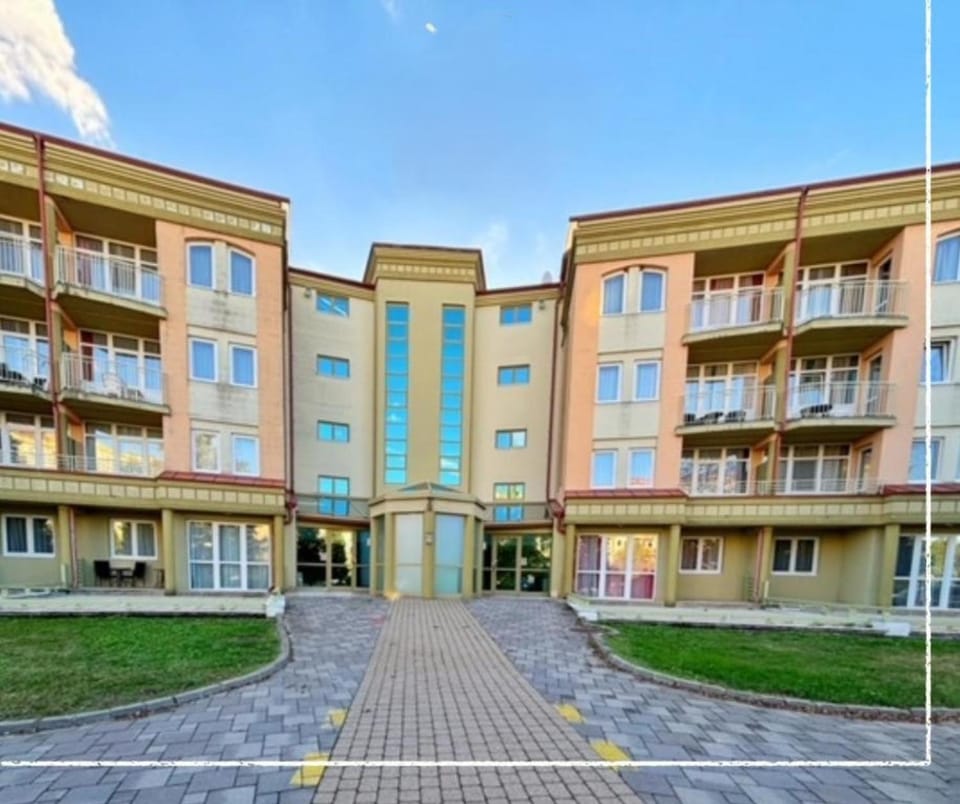 Facade/entrance, Street view, Street view