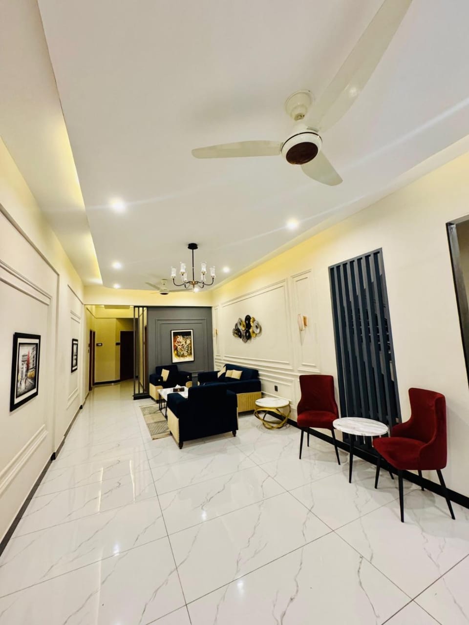 Holiday One Hotel & Suites - Expo Center Bed and Breakfast in Karachi