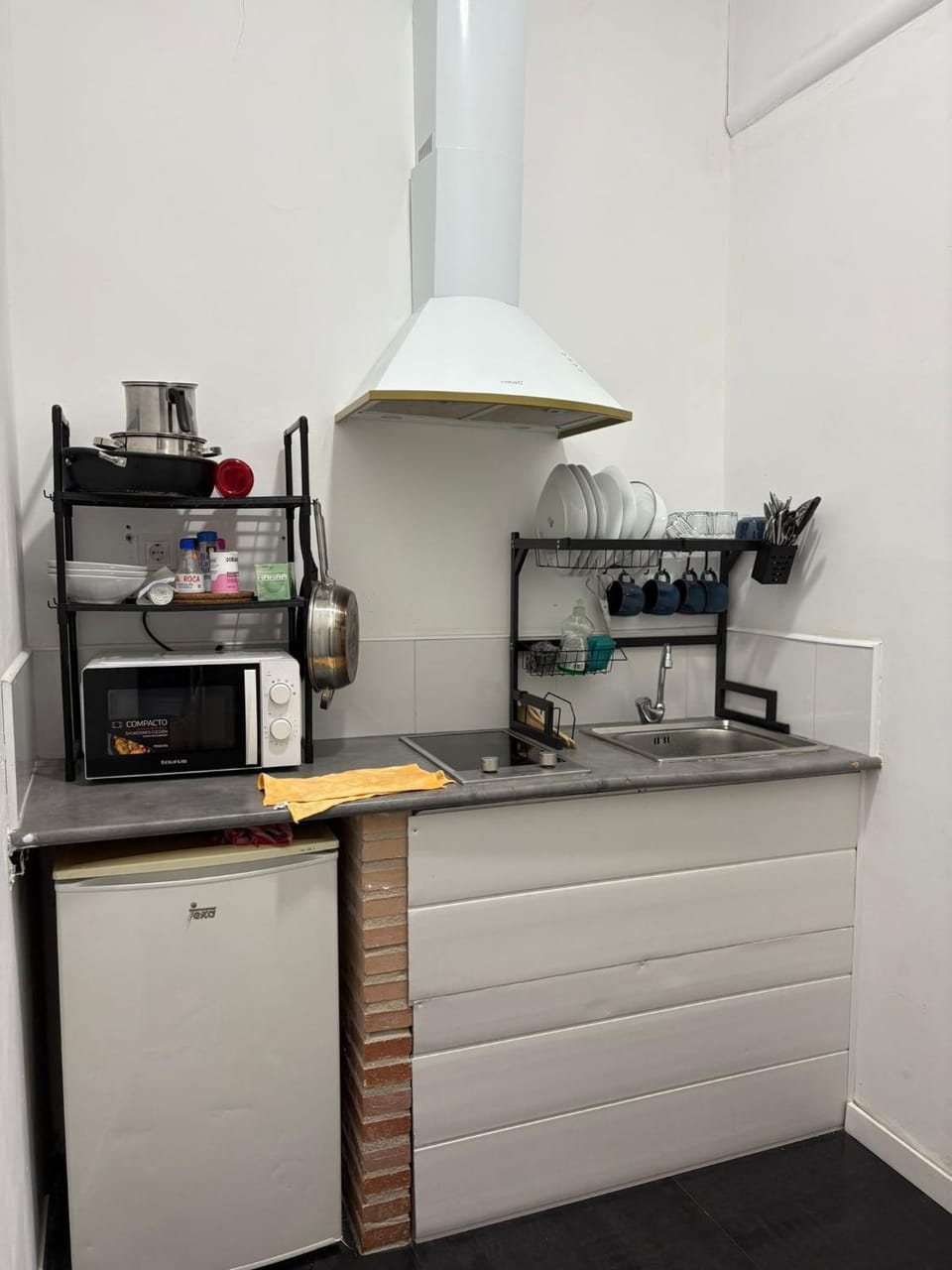 local adaptado Madrid Apartment in Centro