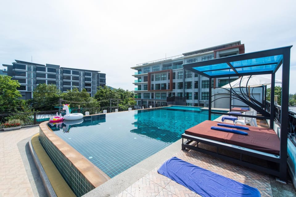 Pool view, Swimming pool