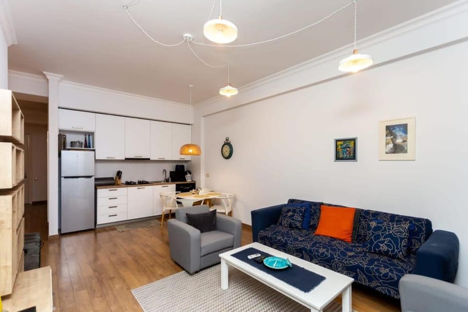 Super Cozy 2BR Apartment In Vake - By Wehost Apartment in Tbilisi, Georgia