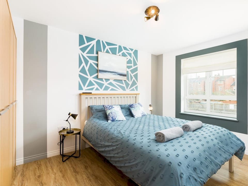 Stylish 2 Bed Flat in Warwick with Private Parking - Pass the Keys Apartment in Warwick