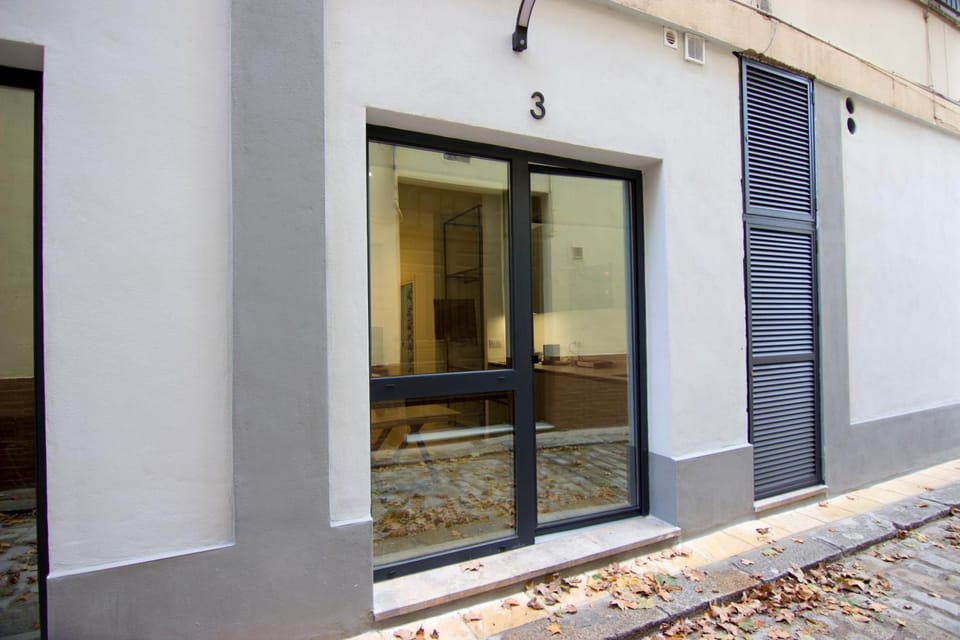 Facade/entrance, Day
