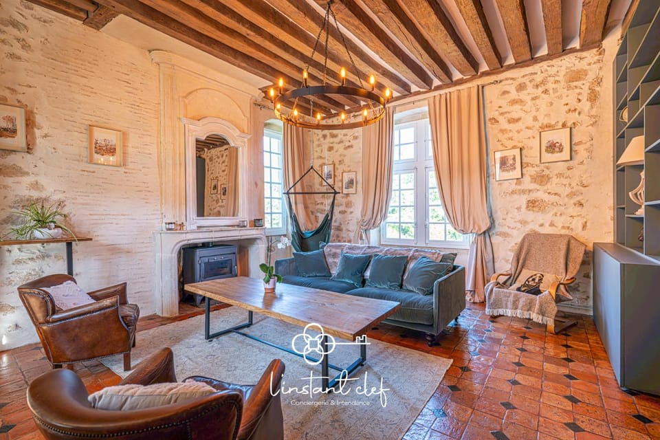 Living room, fireplace