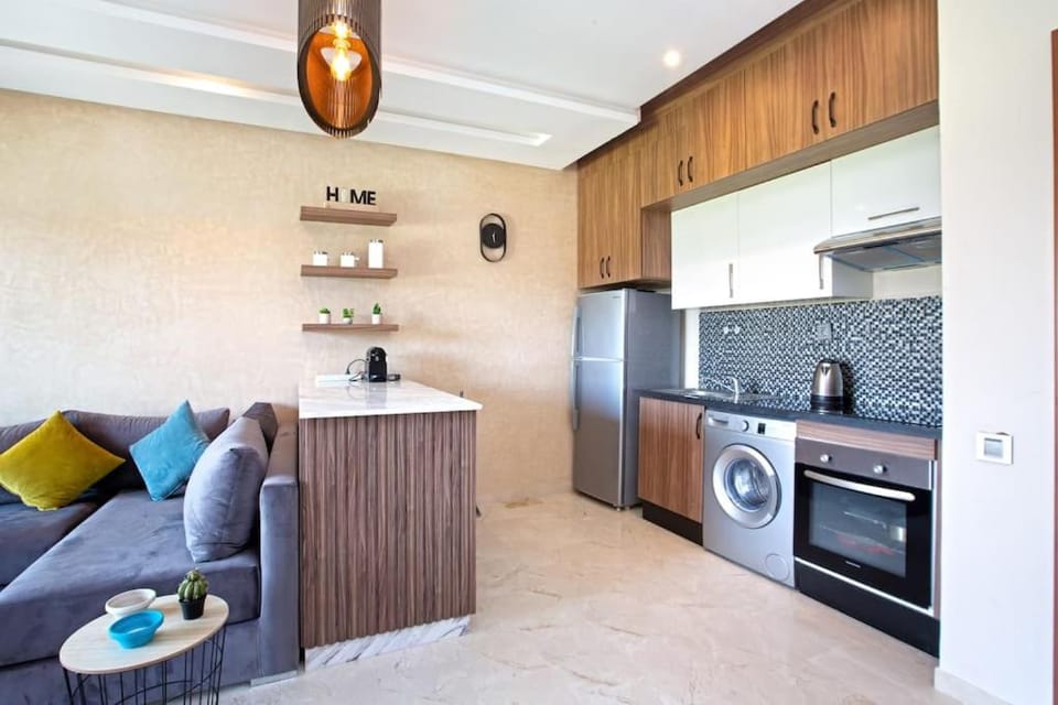 Kitchen or kitchenette, Living room, Seating area, dishwasher, minibar, oven, pet friendly, stove, toaster, washing machine, dryer
