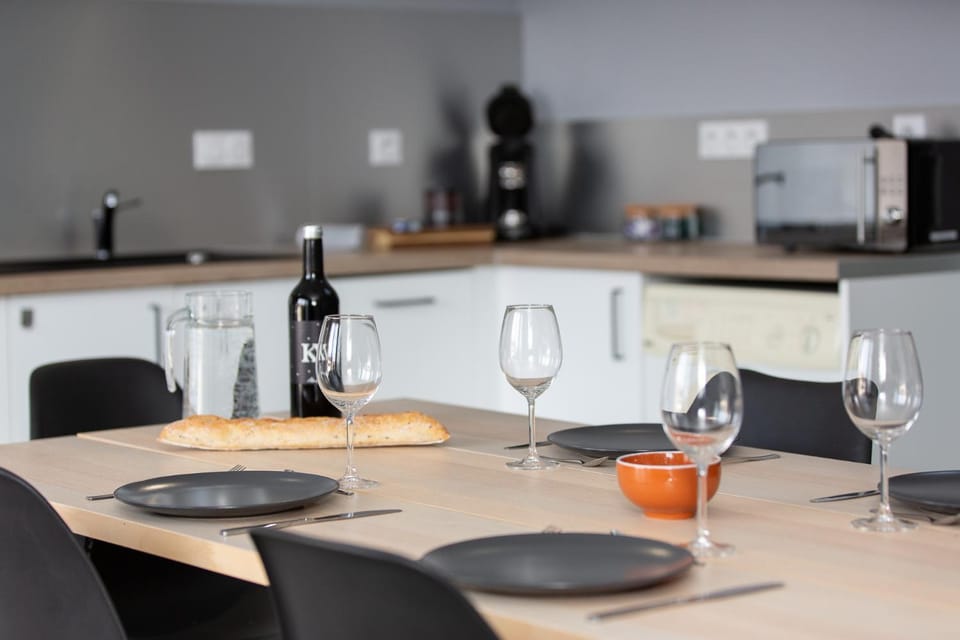 Coffee/tea facilities, Dining area