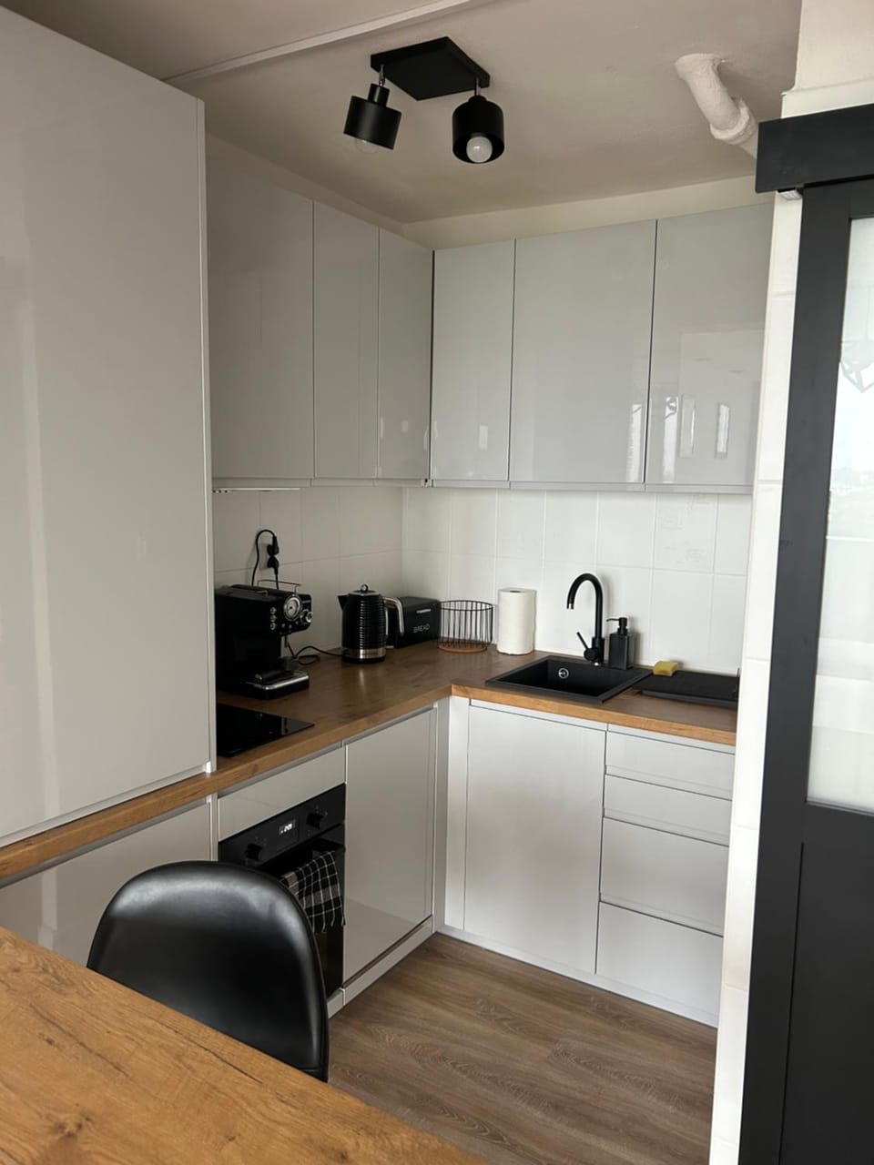 Kitchen or kitchenette, stove