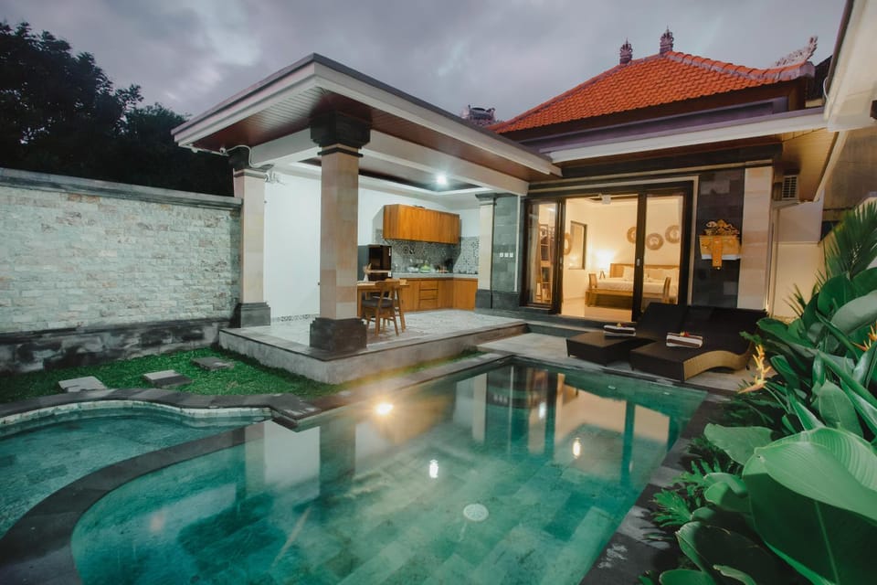 Property building, Swimming pool