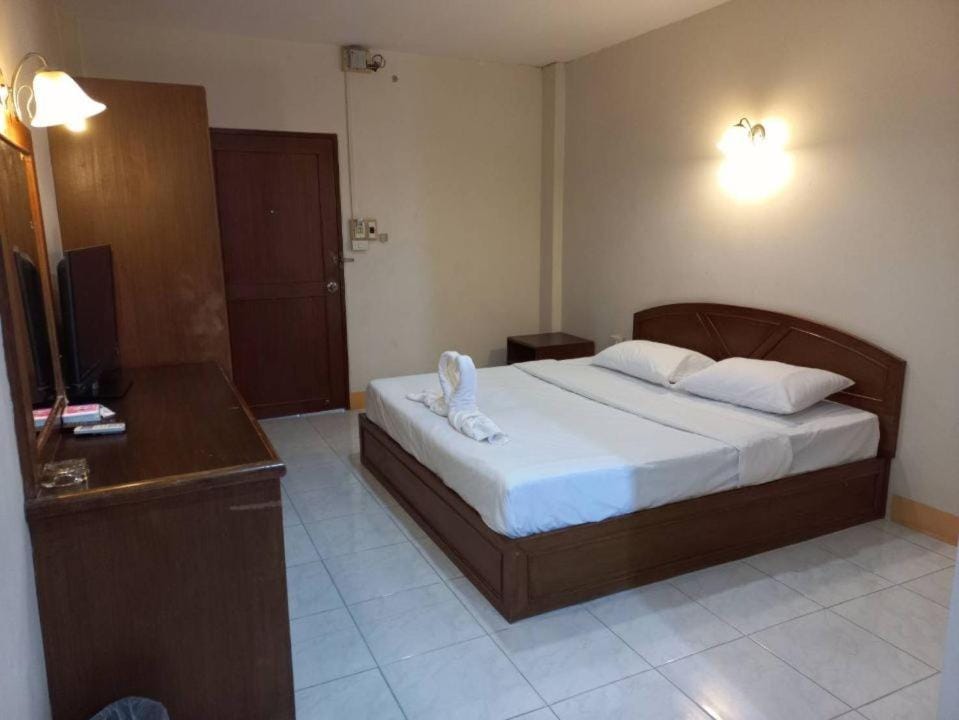 ปะการังแมนชั่น Apartment hotel in Thailand