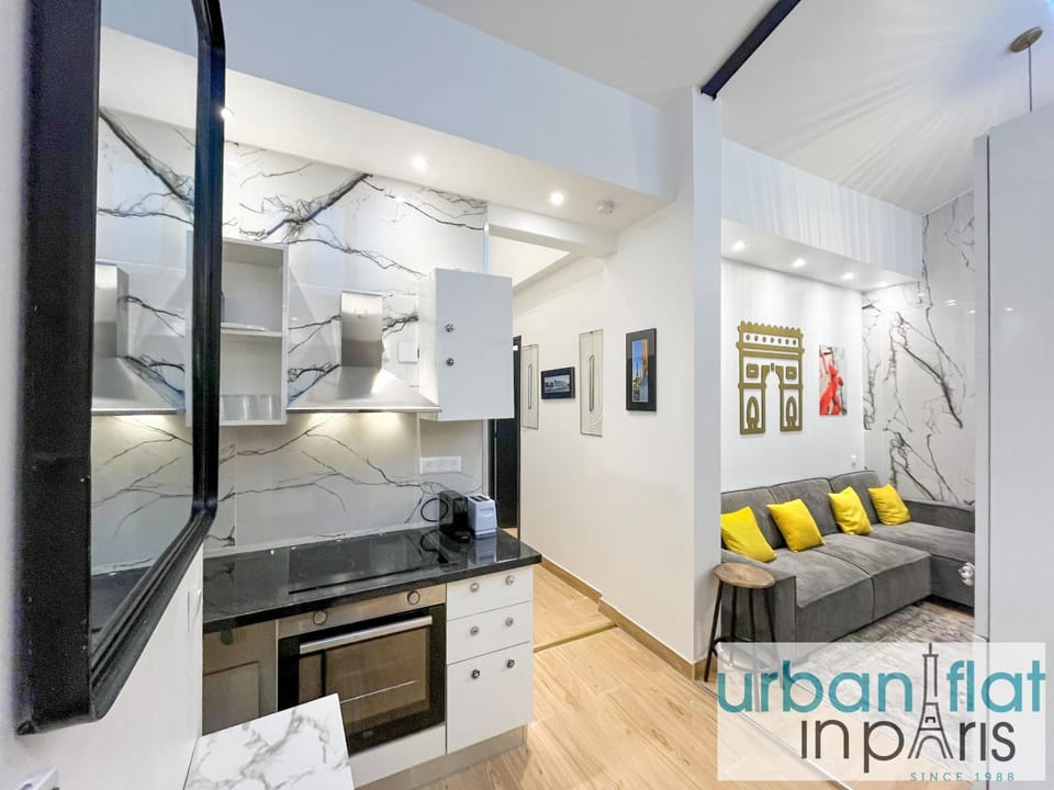190 - Loft Gaite-Montparnasse Apartment in Paris