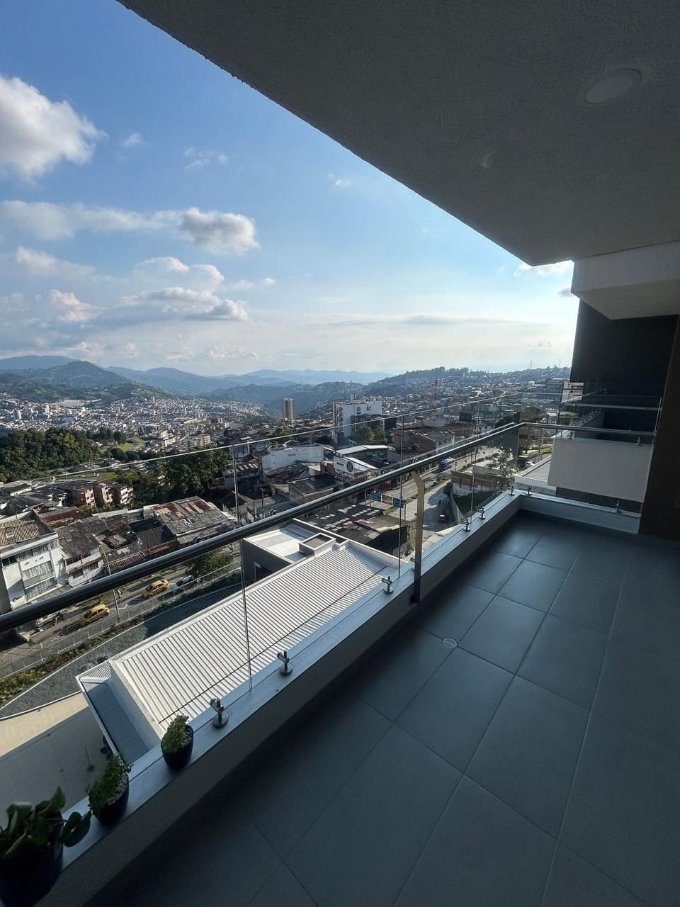 City view, Garden view, Mountain view, Street view