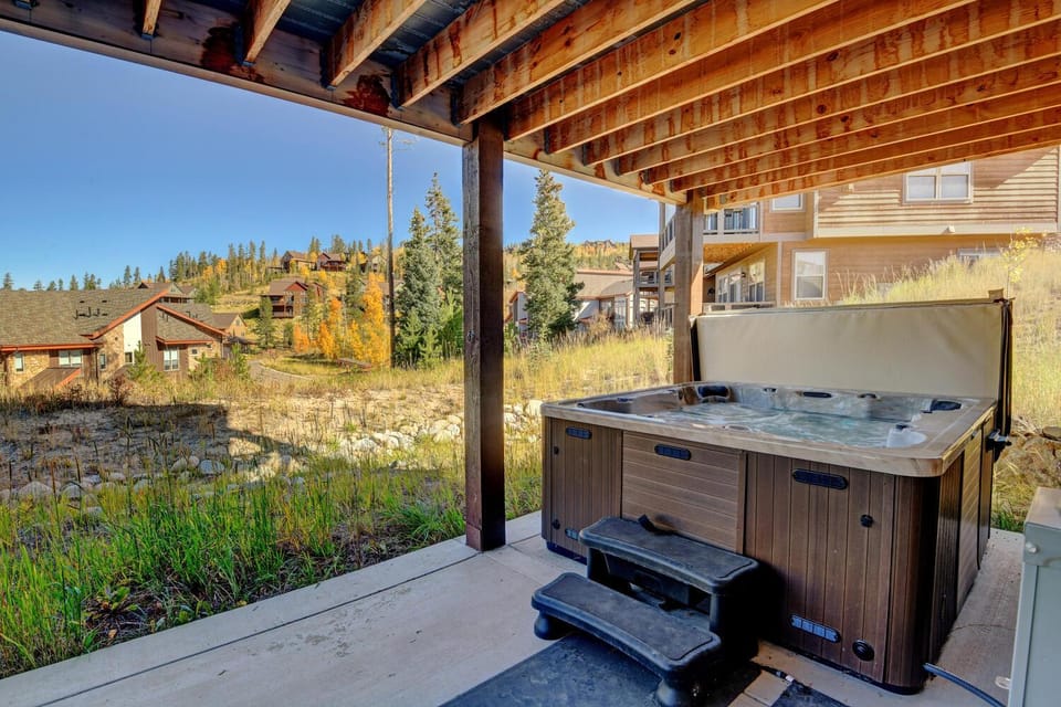 Hot Tub