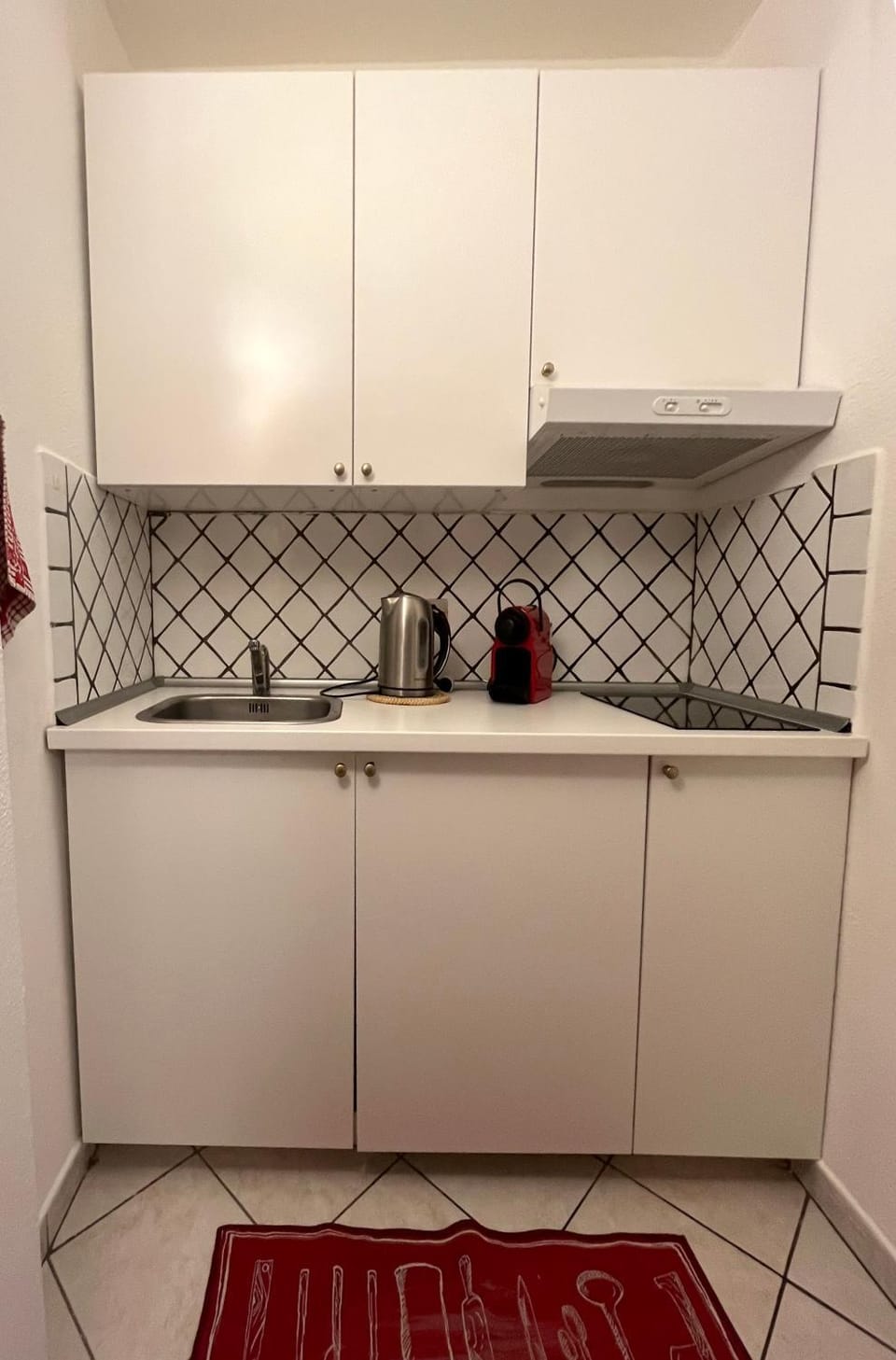 Coffee/tea facilities, Kitchen or kitchenette, microwave