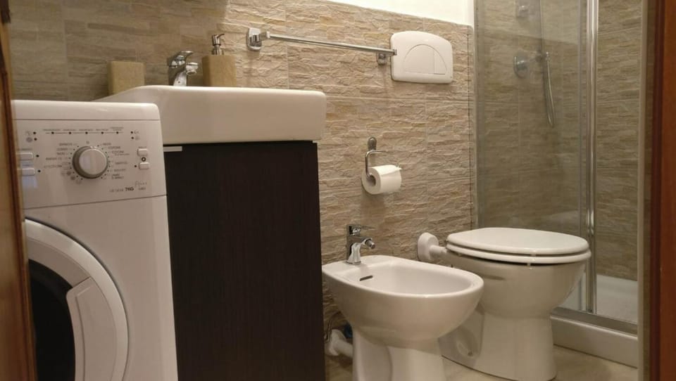 Shower, Toilet, Bathroom, bidet, washing machine