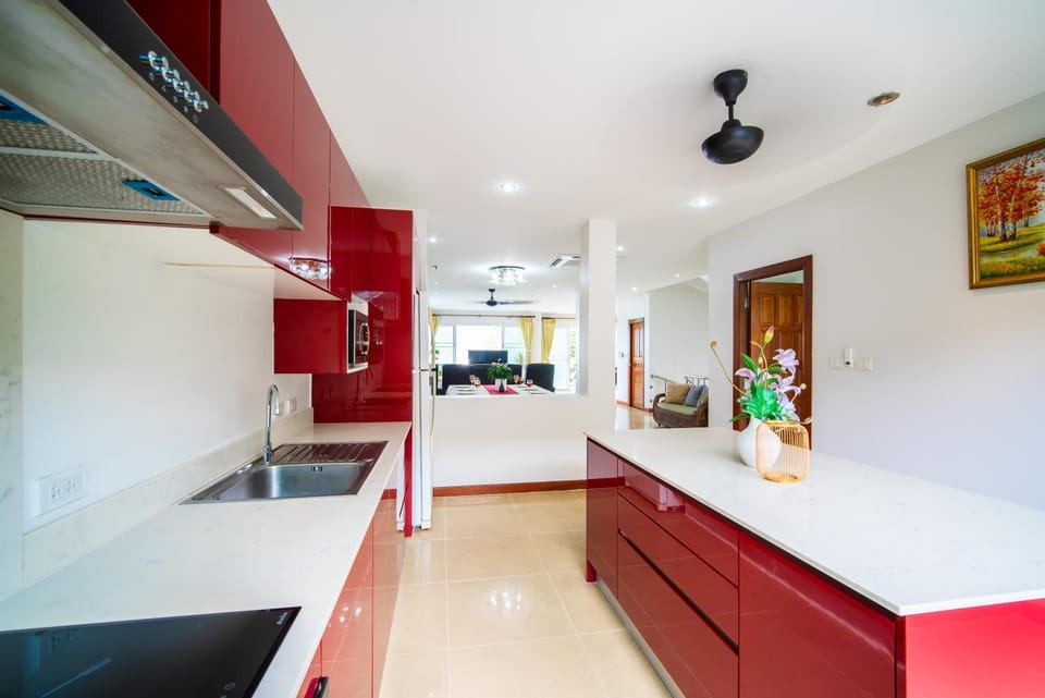 Kitchen or kitchenette