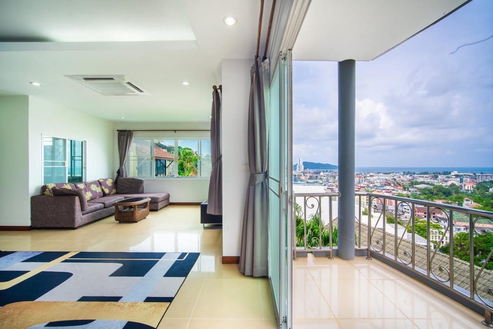 Natural landscape, View (from property/room), Balcony/Terrace