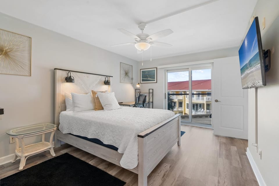 Regency Towers Unit 406W House in Pensacola Beach