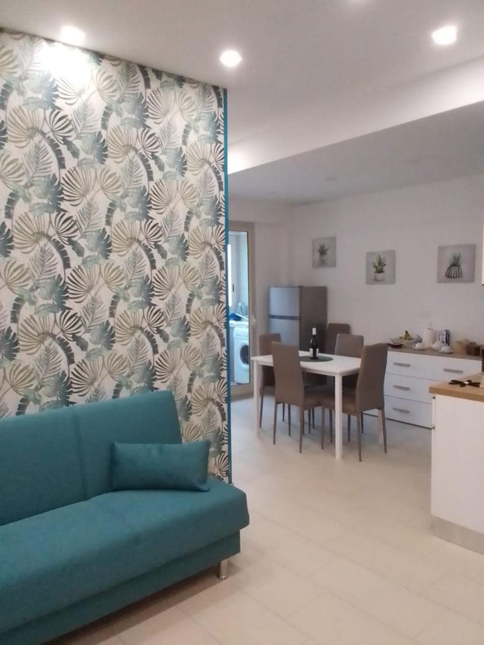 Bed, Bird's eye view, Game Room, Game Room, TV and multimedia, Coffee/tea facilities, Kitchen or kitchenette, Living room, Banquet/Function facilities, Decorative detail, Decorative detail, Seating area, Dining area, Food, Meals, Dinner, internet, internet, trouser press, trouser press, VIP, kitchen, kitchen