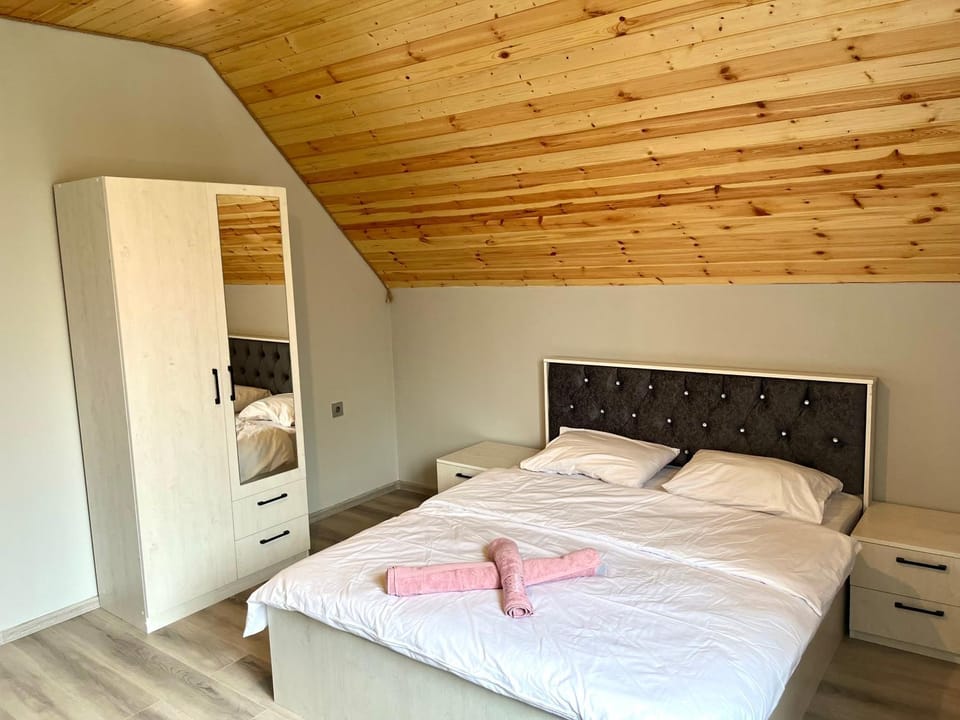 Bed, Photo of the whole room, Bedroom, towels, wardrobe