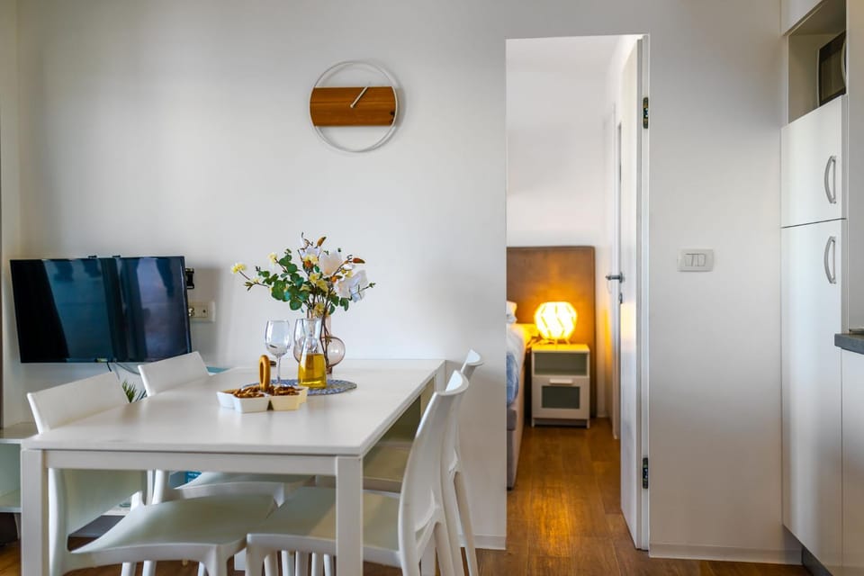Other, Dining area