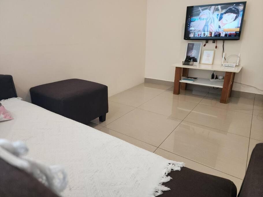 17# Muji Warm Suite Entire House - Mount Austin, JB Apartment in Johor Bahru