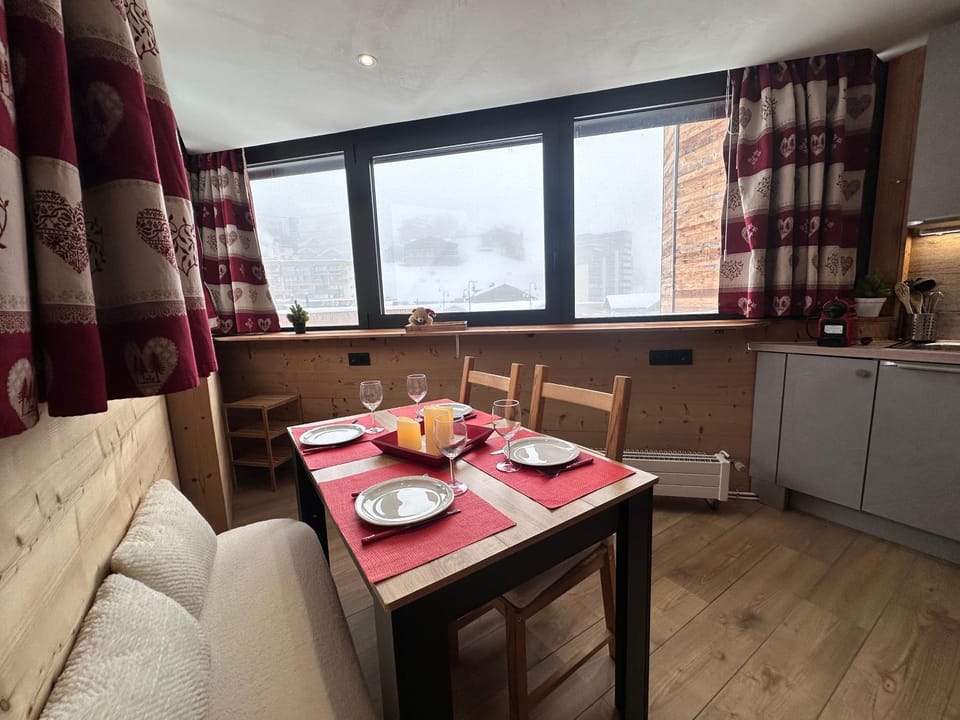 Studio centre Val Thorens 4 pers WIFI Résidence 3 Vallées Apartment in Les Allues