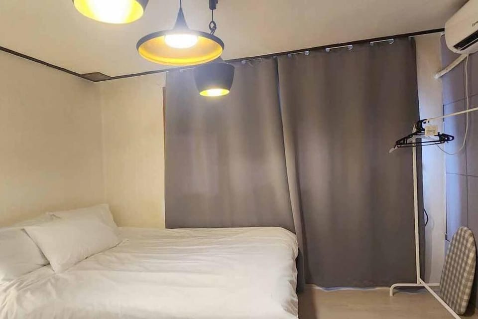 C2 White Linen House 2br Apartment in Seoul