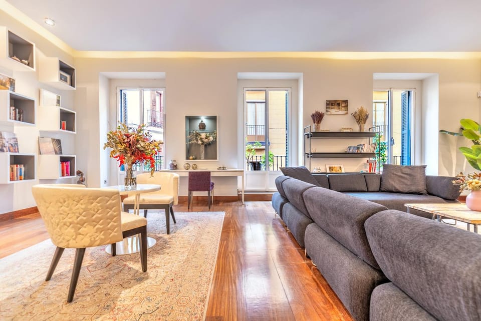 Communal lounge/ TV room, Living room