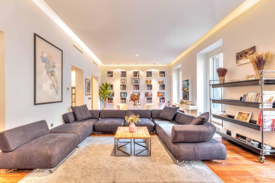 Communal lounge/ TV room, Living room