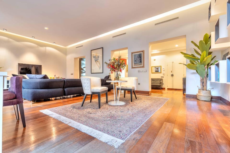 Communal lounge/ TV room, Living room