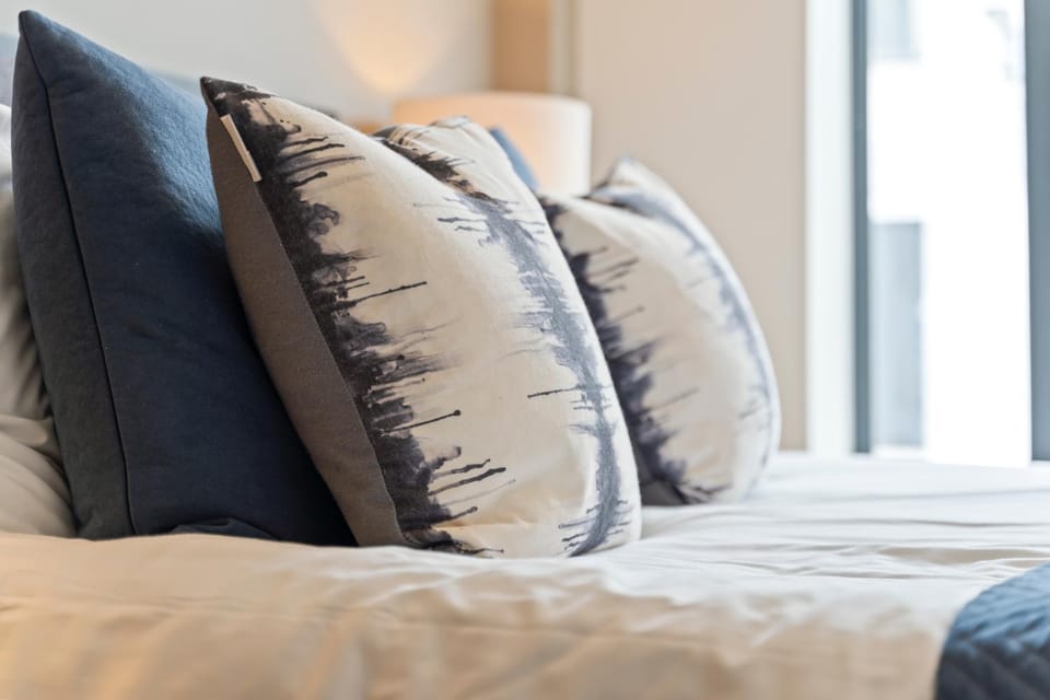 Richmond Row Apartments - Free On-Site Parking, WiFi & EV Apartment in Liverpool