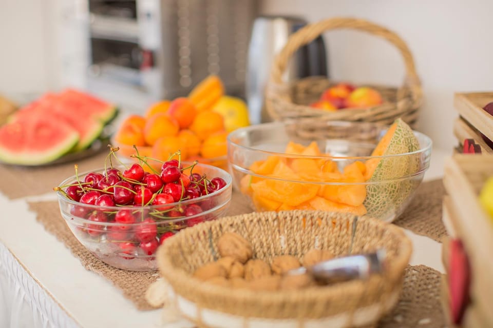 Restaurant/places to eat, Breakfast, Buffet breakfast