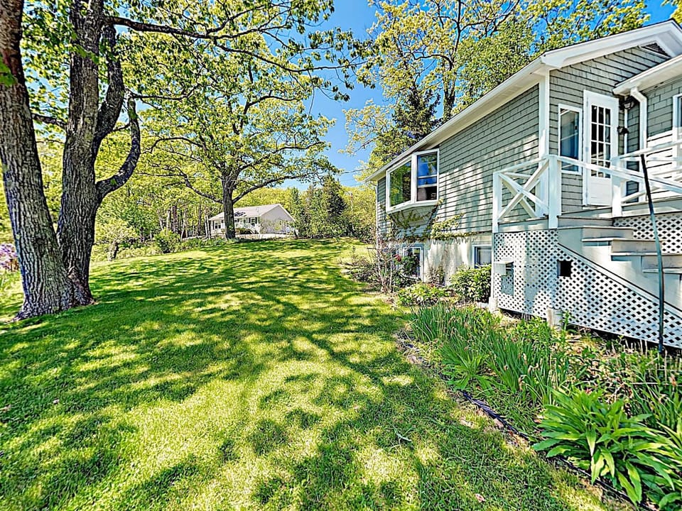 Property building, Natural landscape, Garden, Garden view