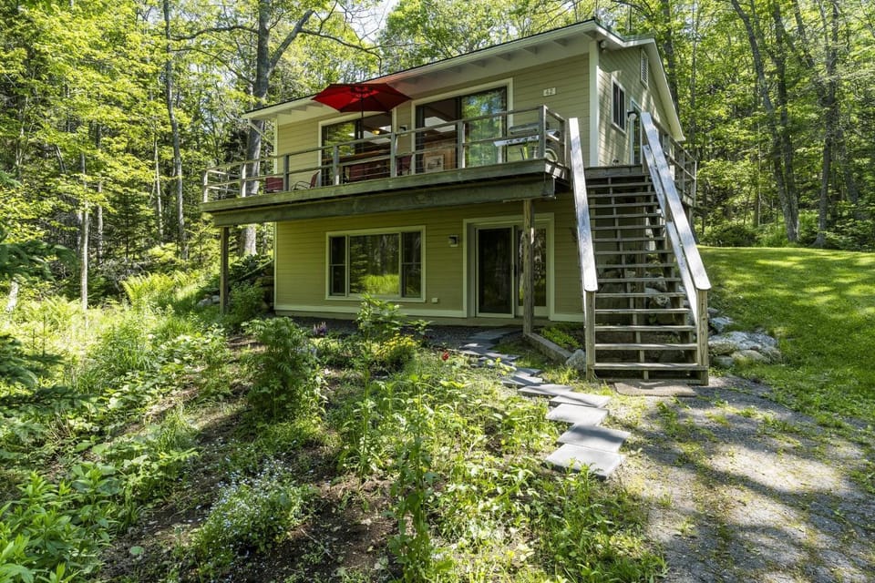 Property building, Natural landscape, Garden, Garden, Garden view