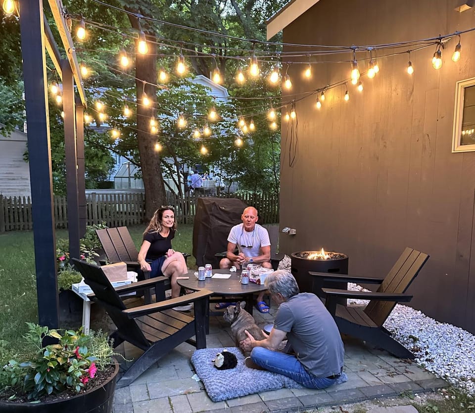 Patio, Garden, Balcony/Terrace, Seating area, Dining area, Garden view, group of guests