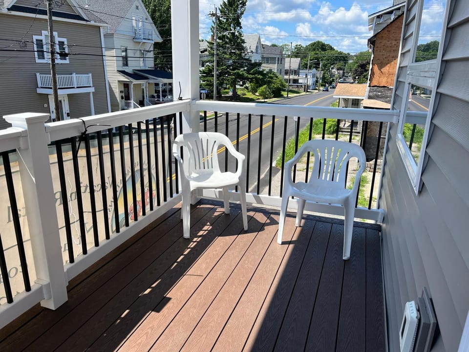 Property building, View (from property/room), Balcony/Terrace