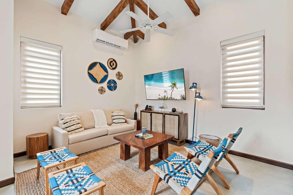 Stylish Condo in the Heart of Las Catalinas with Vibrant Design & Exclusive Beach Club Access Apartment in Guanacaste Province