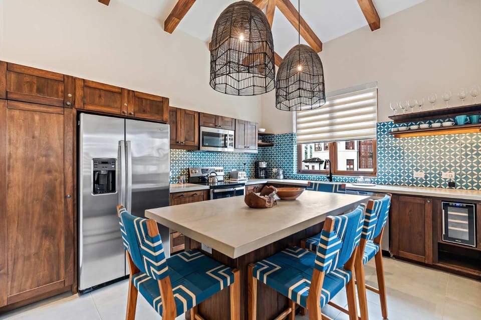 Stylish Condo in the Heart of Las Catalinas with Vibrant Design & Exclusive Beach Club Access Apartment in Guanacaste Province