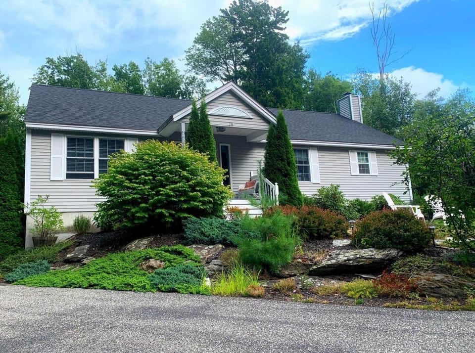 Property building, Garden, Garden view