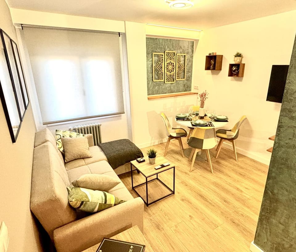 Lounge or bar, Dining area