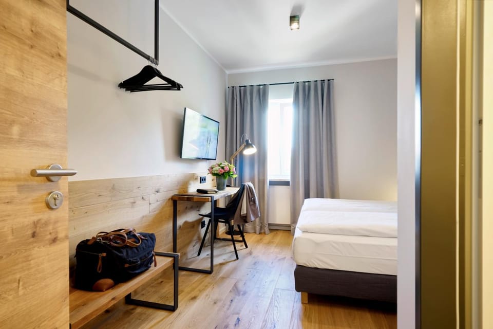 Gasthof Neuwirt Unterföhring Inn in Munich