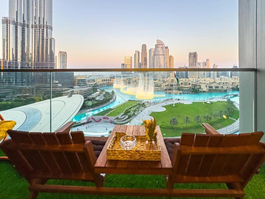 Patio, Day, View (from property/room), Balcony/Terrace, Seating area, City view