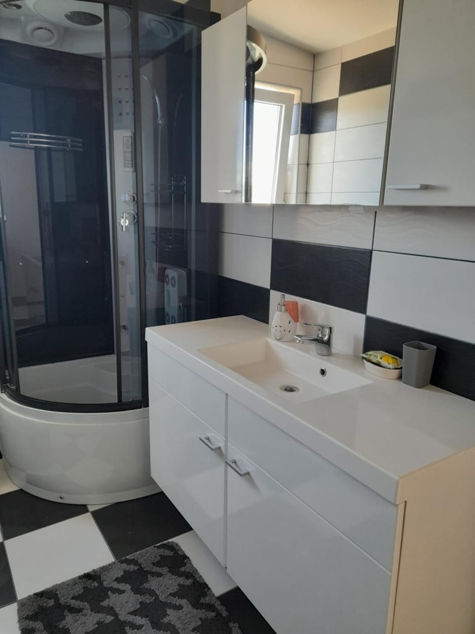 loren Apartment in Šibenik-Knin County, Croatia