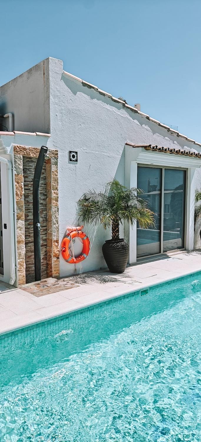 Property building, Swimming pool