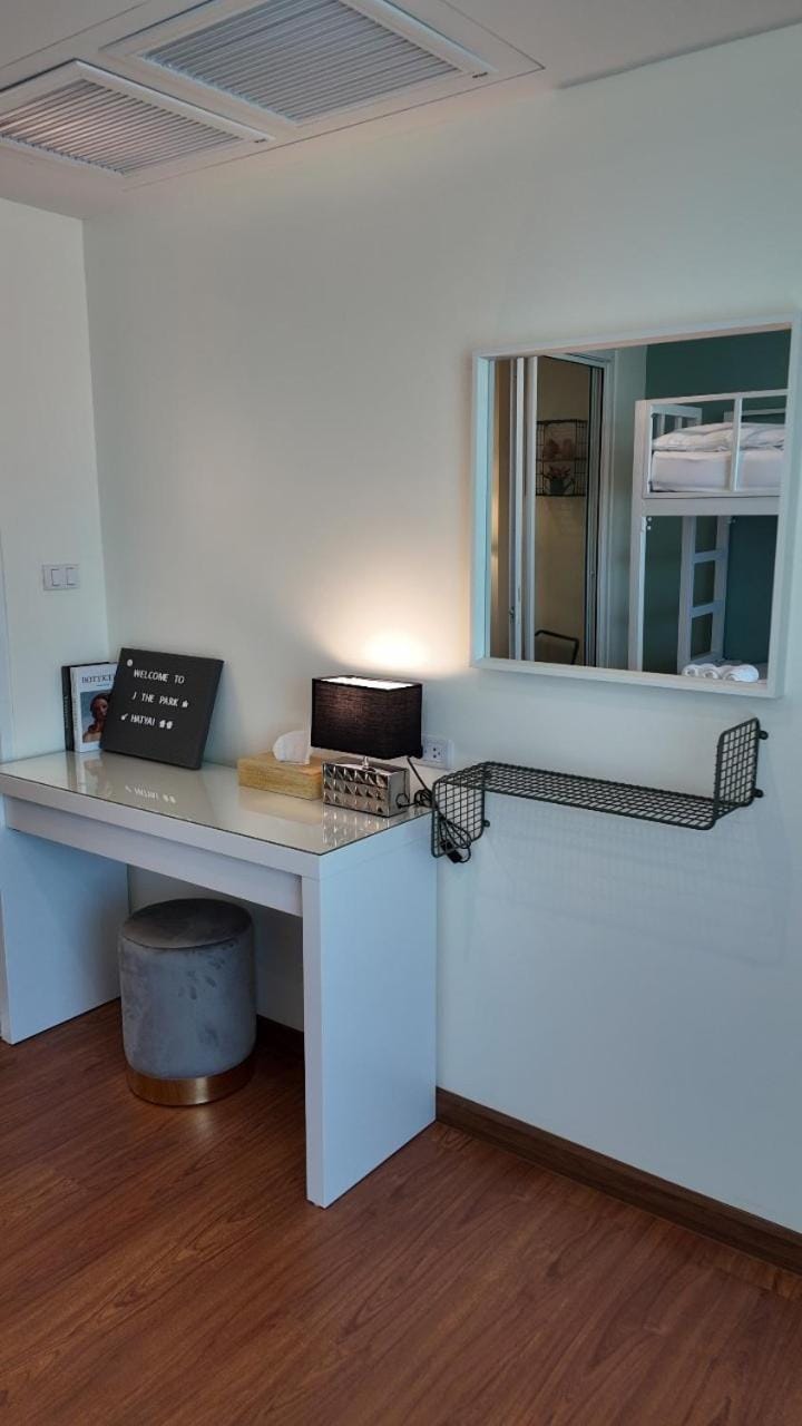 เจ เดอะพาร์ค คอนโดเทล Apartment in Thailand