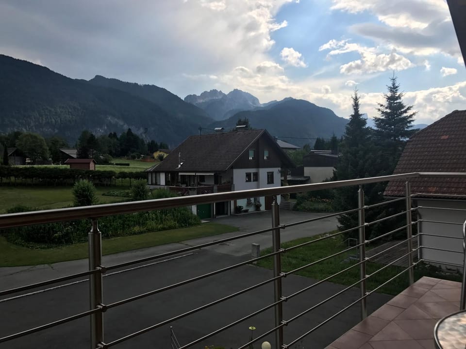 Natural landscape, Balcony/Terrace, Garden view, Mountain view