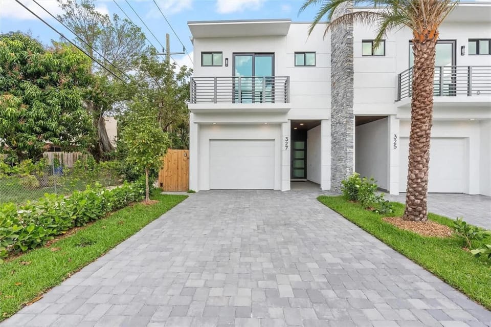 Property building, Parking