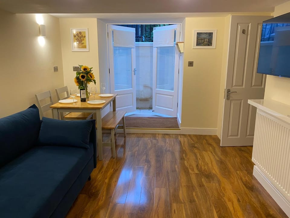 Centrally located Bath apartment Apartment in Bath