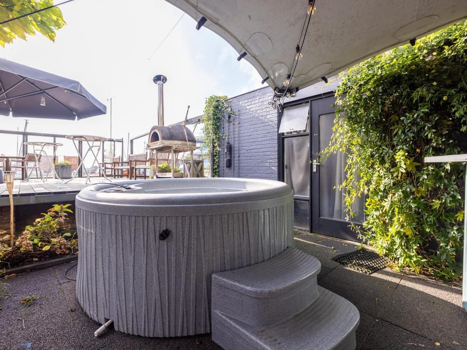 Spa and wellness centre/facilities