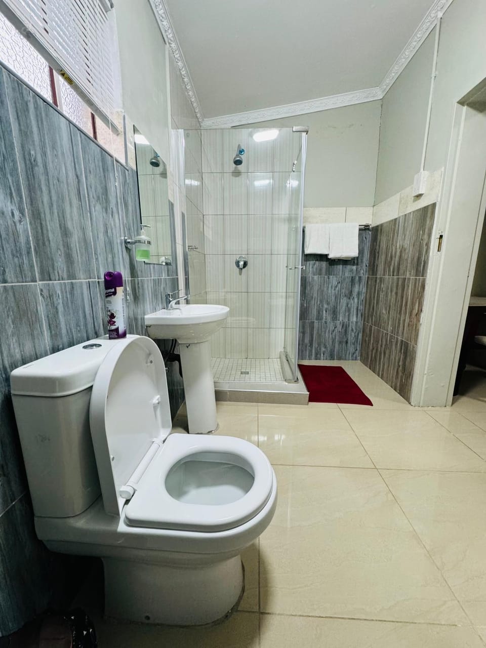 Irapa Guest House Bed and Breakfast in Zimbabwe